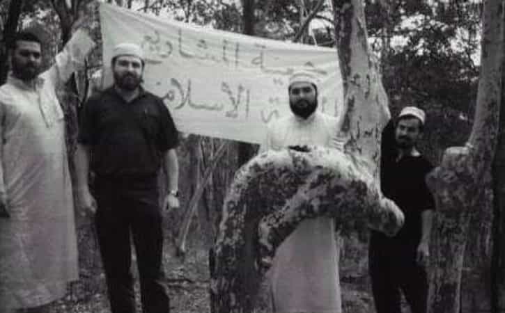 প্রকৃতিতে অলৌকিক চিত্রাবলী কেন দেখা যায়