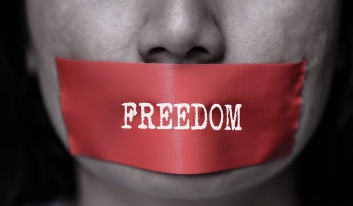 নব্বই ভাগ মুসলমানের দেশ, অনুভূতি ও নাস্তিকতা